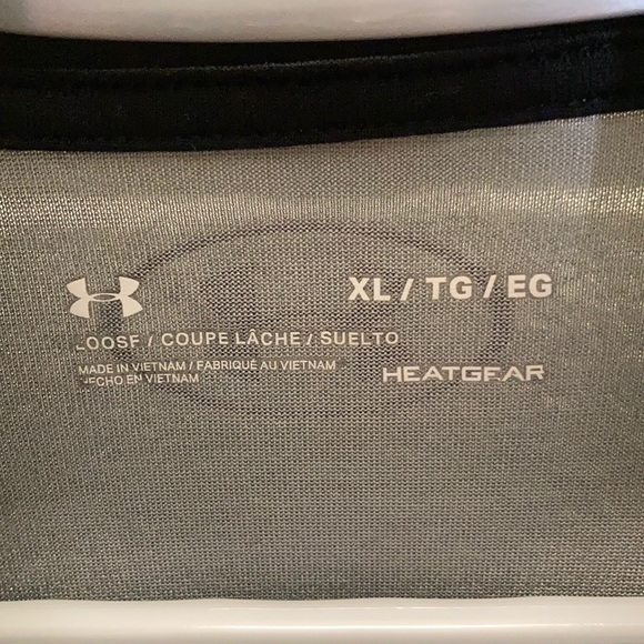 Under Armour XL Heat Gear Grey Quarter Zip - Picture 3 of 4